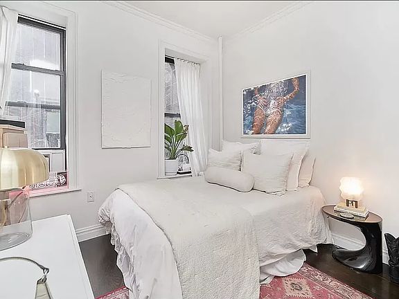 5th image of 156 Sullivan St APT 5