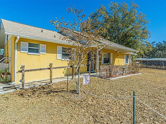 2nd image of 37403 Stanford Ave