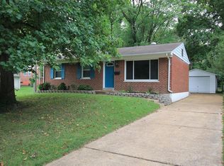 1205 Oakleaf Dr, Saint Louis, MO