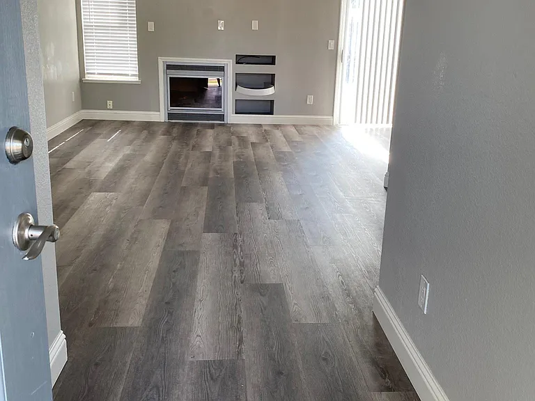 1131 Valley Oak Pl — Photo 2