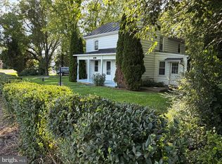 729 Rippon Village Dr, Charles Town, WV 25414