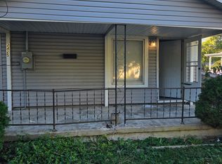 2425 E Geddes Ave, Decatur, IL 62526