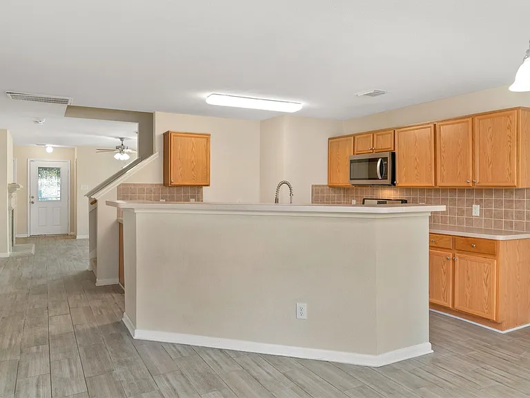 311 Remington Creek Dr — Photo 14