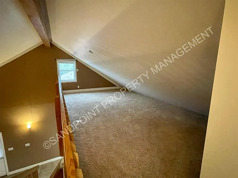 817 1/2 Poplar St — Photo 16