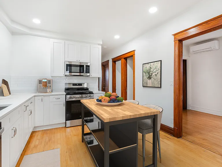 3115 N Davlin Ct #3 — Photo 5