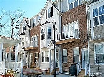 1st image of 231 W Monroe Ave Unit 202