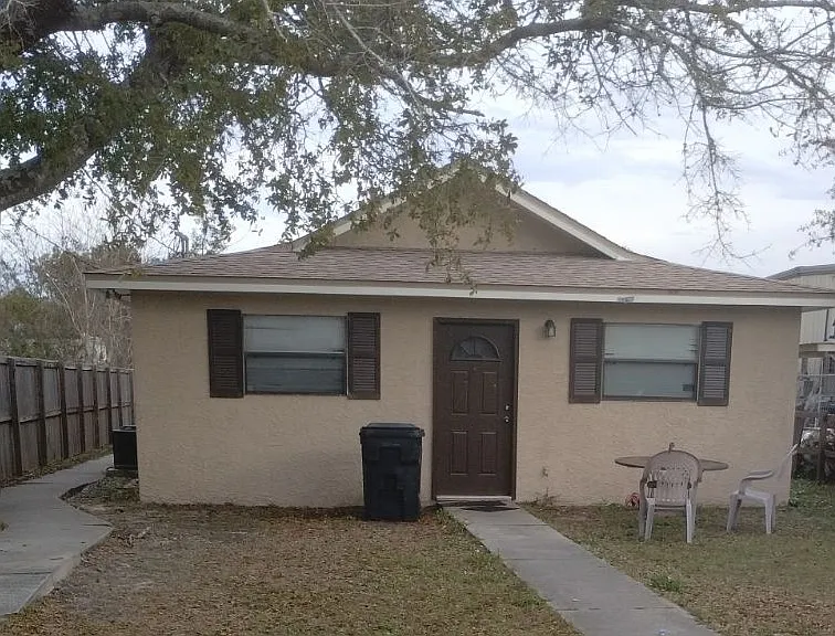 1110 Sheffield Ave #A — Photo 1