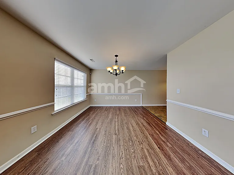 3 Semmelrock Dr — Photo 5