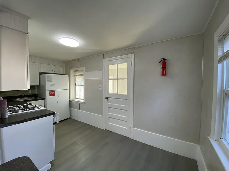 1841 Harfman Dr — Photo 7