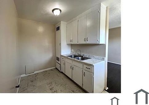 1st image of 3829 Wall St #6
