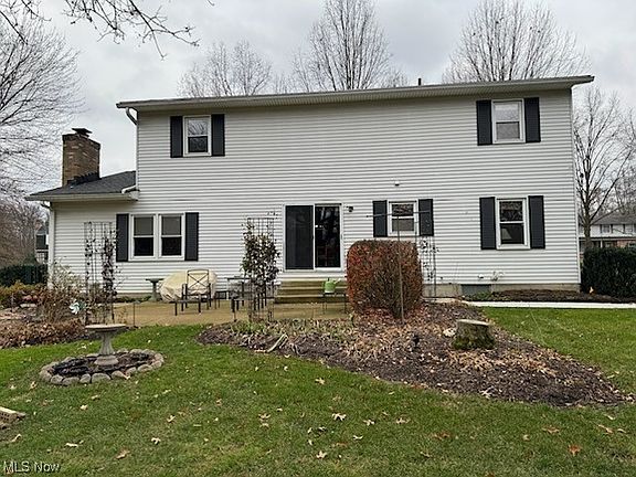 2nd image of 873 Wisteria Dr