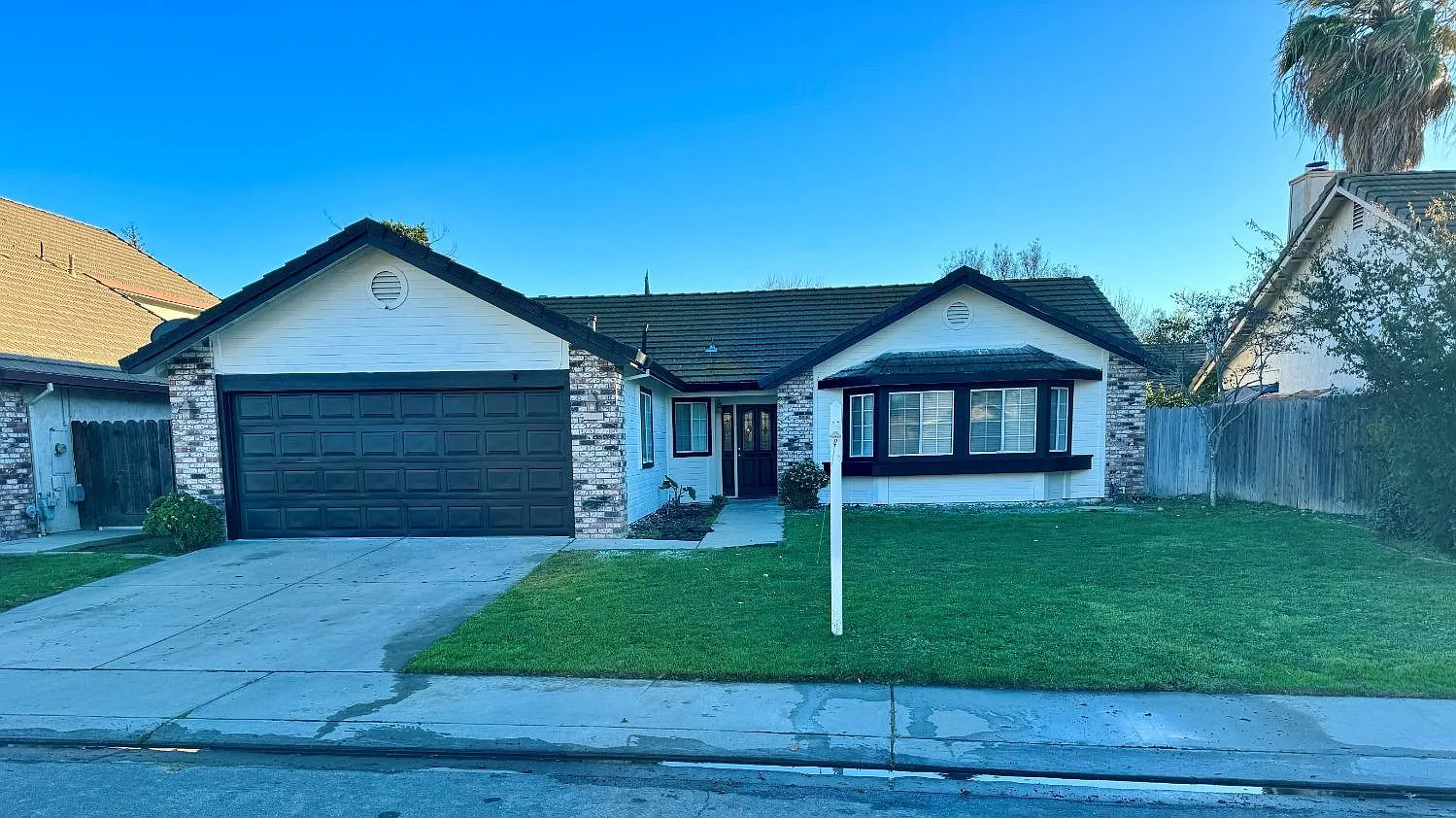 1332 Fannell Dr photo 1