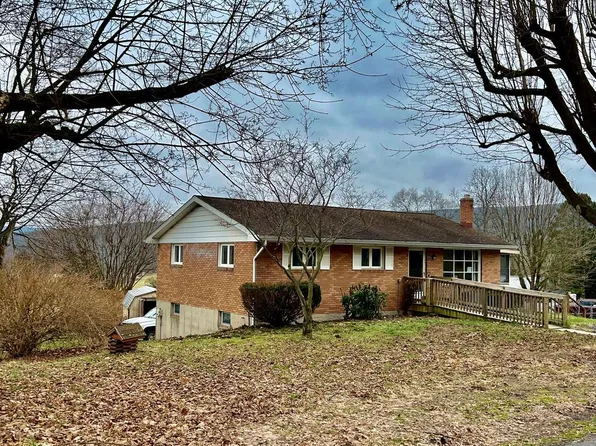 86 Main St, Ashland, PA 17921