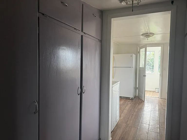 20734 Walnut St — Photo 11