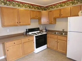 2825 Tyler Ave photo 1
