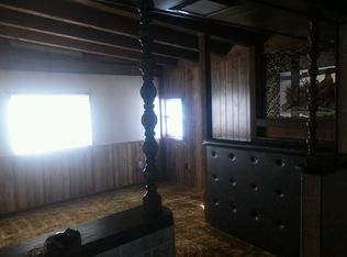 1109 E 11th Ave, Emporia, KS 66801