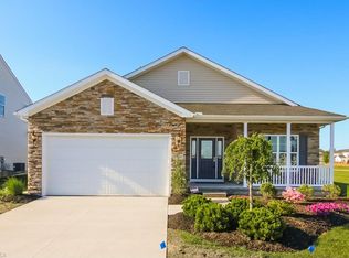 37545 Hunter Lake Dr, North Ridgeville, OH 44039