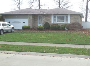 34200 Glen Dr, Eastlake, OH 44095