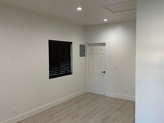 3rd image of 13010 Arillo St