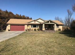 710 N Inman St, Sublette, KS 67877