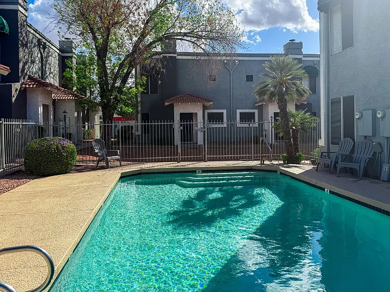 3120 E Paradise Ln #10 — Photo 12