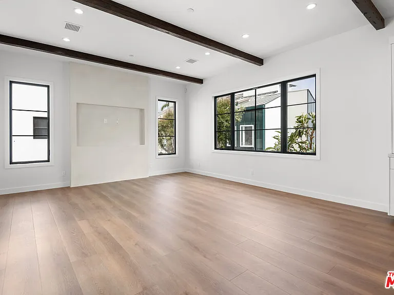 930 Lincoln Blvd #B — Photo 3