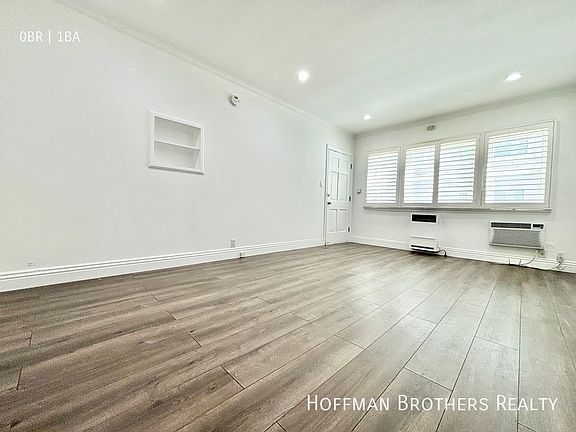 5th image of 827 N Alfred St APT 2