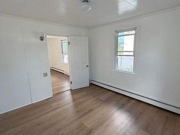 5th image of 7 Chestnut St Floor 1