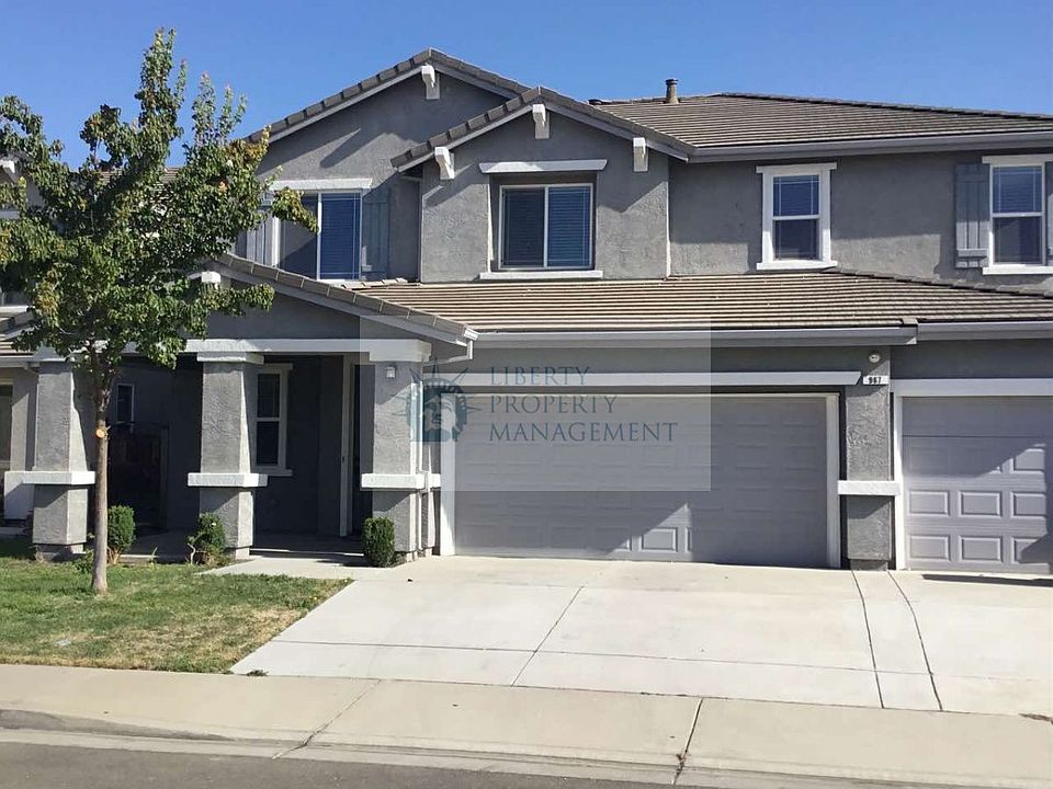 1st image of 967 Golden Leaf Dr
