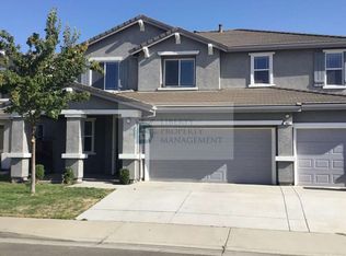 967 Golden Leaf Dr, Livingston, CA