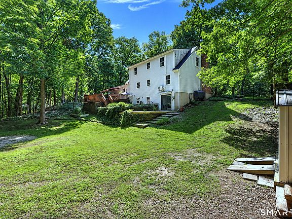 5th image of 131 Pepper Tree Hill Lane