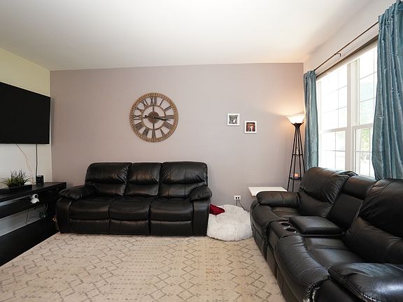 5th image of 2308 Woodhill Ct