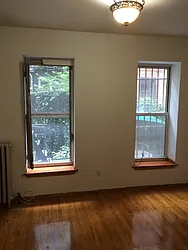 Rented by Warren T Real Estate Corp.