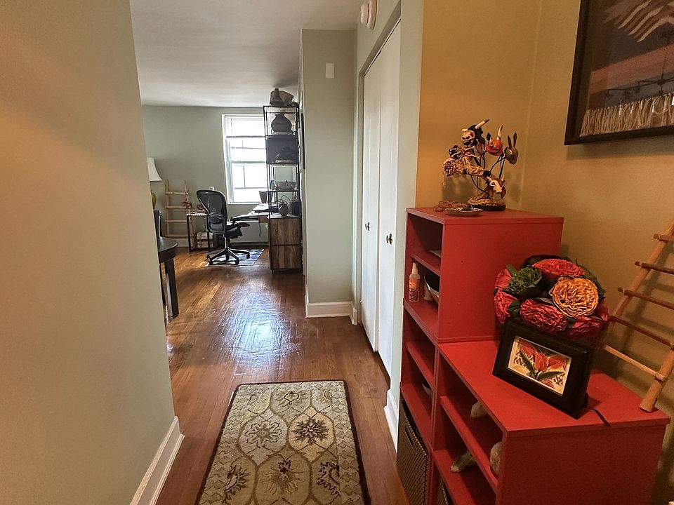 Entry Hallway