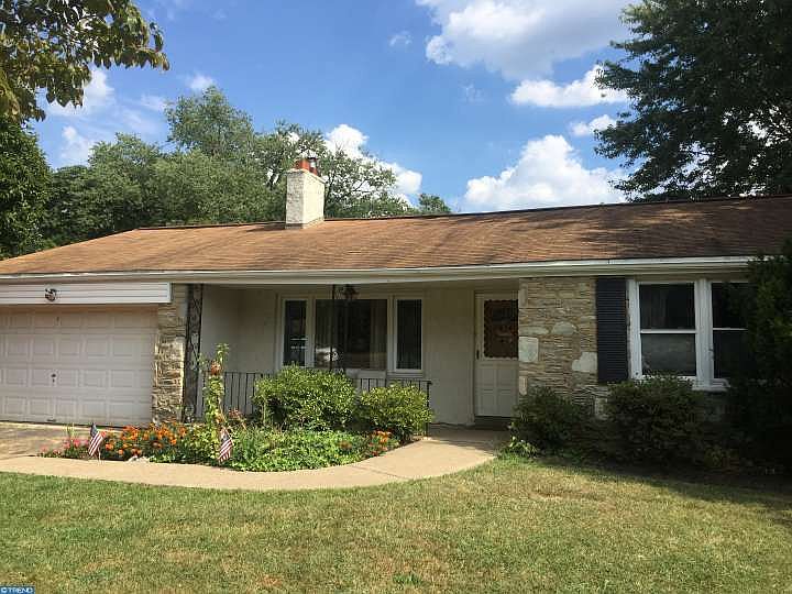 1st image of 95 Fairhill Dr