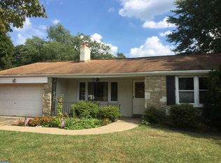 95 Fairhill Dr, Churchville, PA 18966