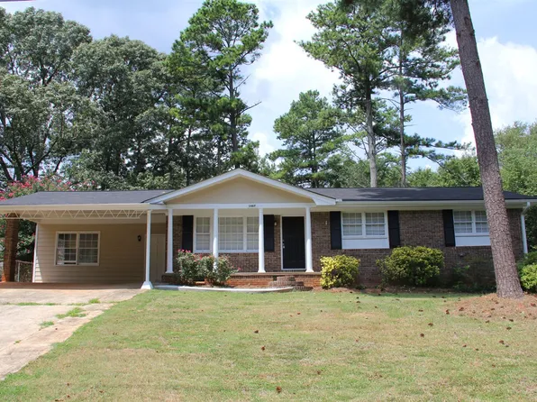 1467 Thompson Pl, Decatur, GA 30032