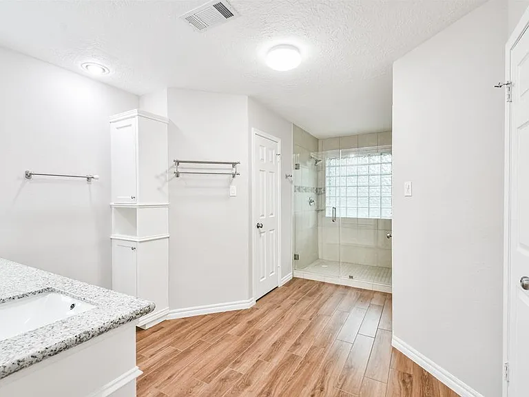 10327 Brickyard Ct — Photo 15