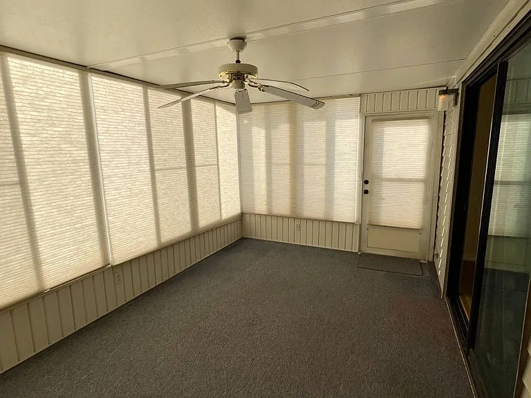 407 Whisper Oaks Dr #407 — Photo 31