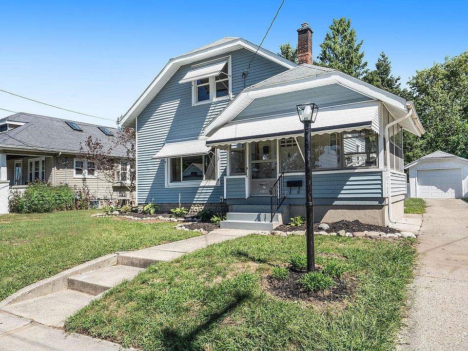 1st image of 2136 Melita Ave NE