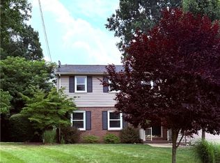 6 Centennial Dr, Poland, OH 44514