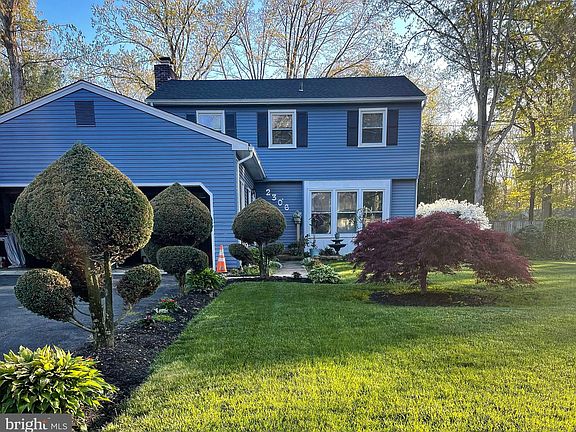 2nd image of 2306 Finch St