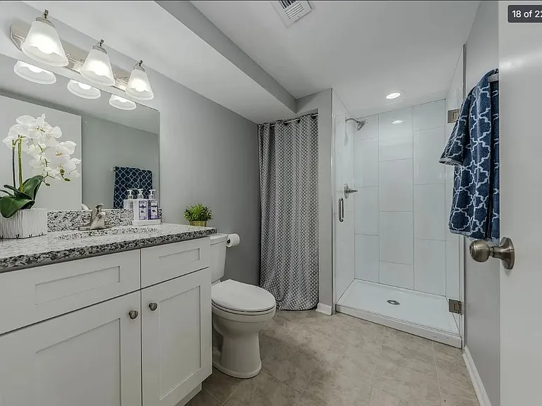 423 S Westmore Ave #3 — Photo 5