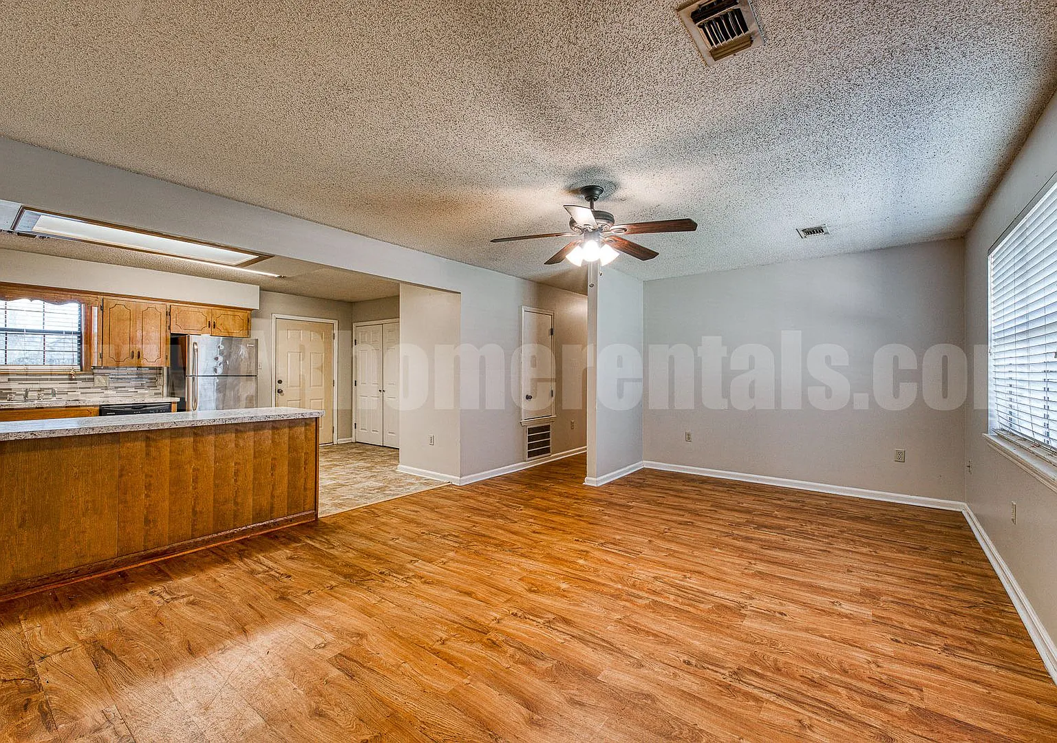 108 South Mitchell Street — Photo 4
