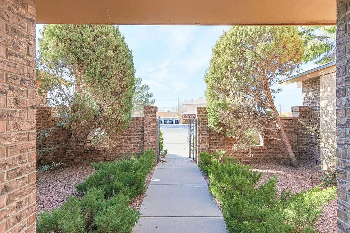 Building Photo - 2008 Amy Sue Dr #C