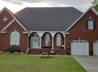 109 Hawkins Dr, Pikeville, NC 27863