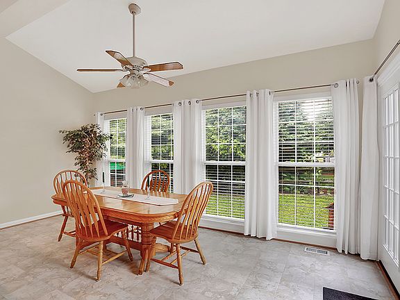 3rd image of 1738 Wheyfield Dr