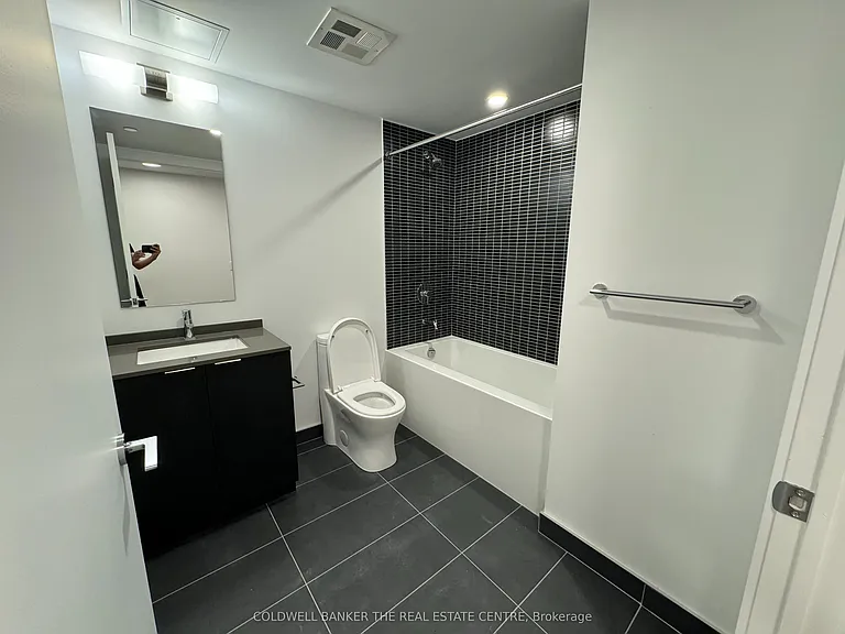 1 Jarvis St #319 — Photo 11