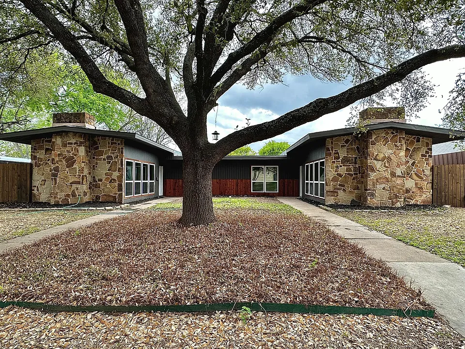 13514 Red Fern Ln