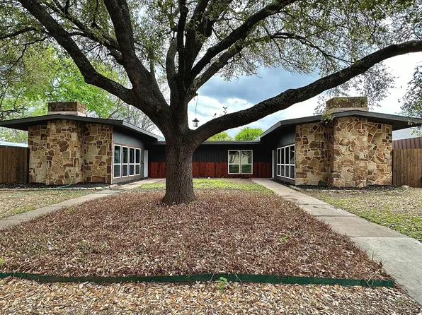 13514 Red Fern Ln, Dallas, TX 75240